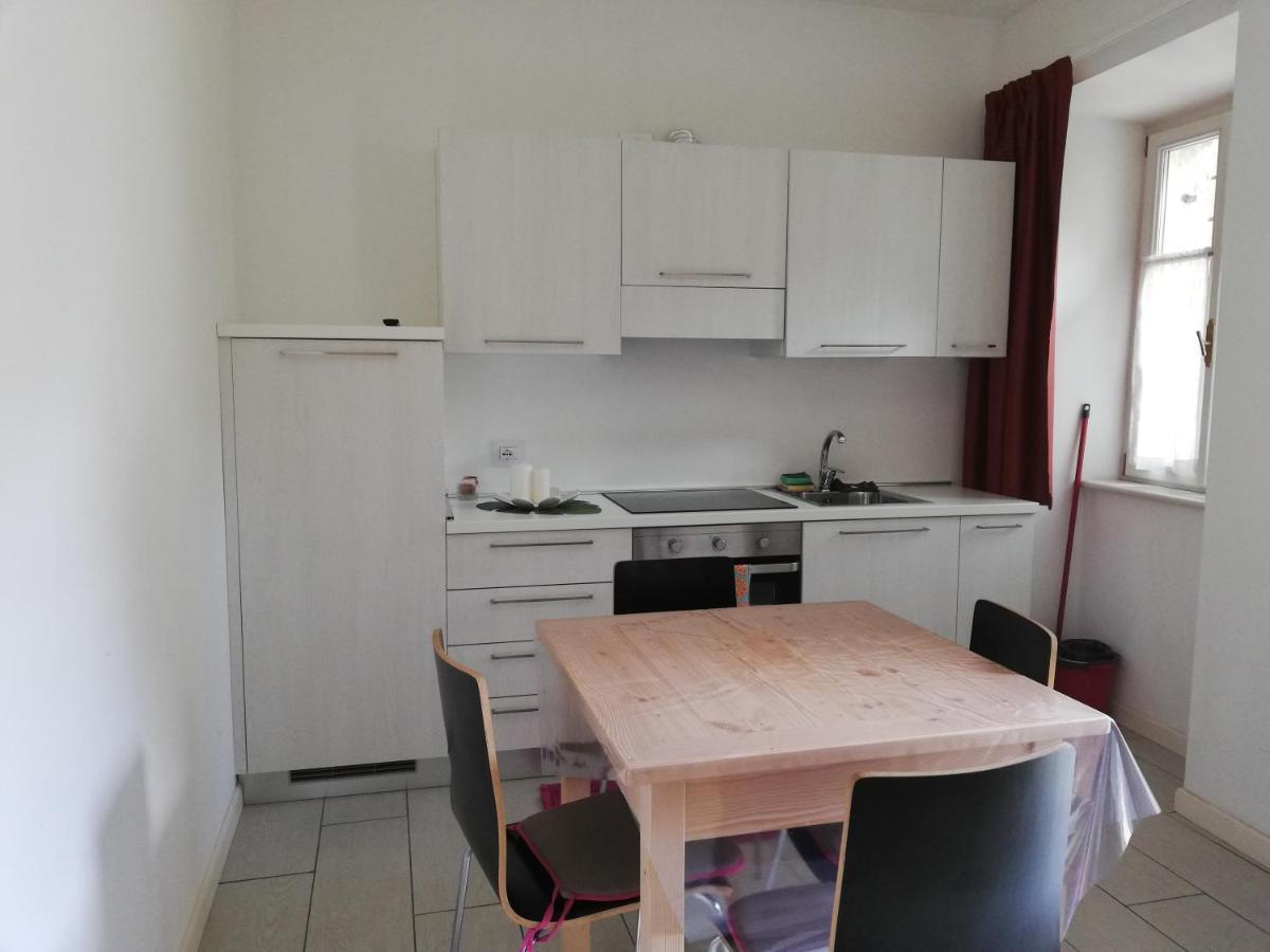 Colle Ameno Room And Breakfast Rovereto  Exteriör bild