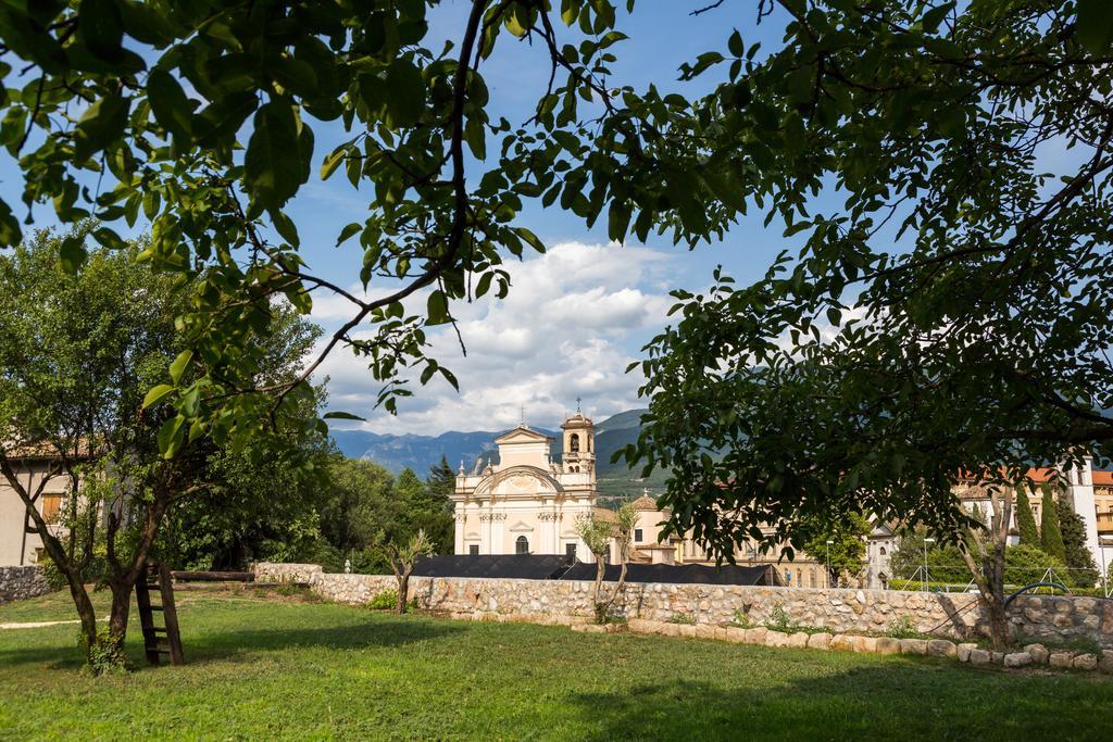 Colle Ameno Room And Breakfast Rovereto  Exteriör bild