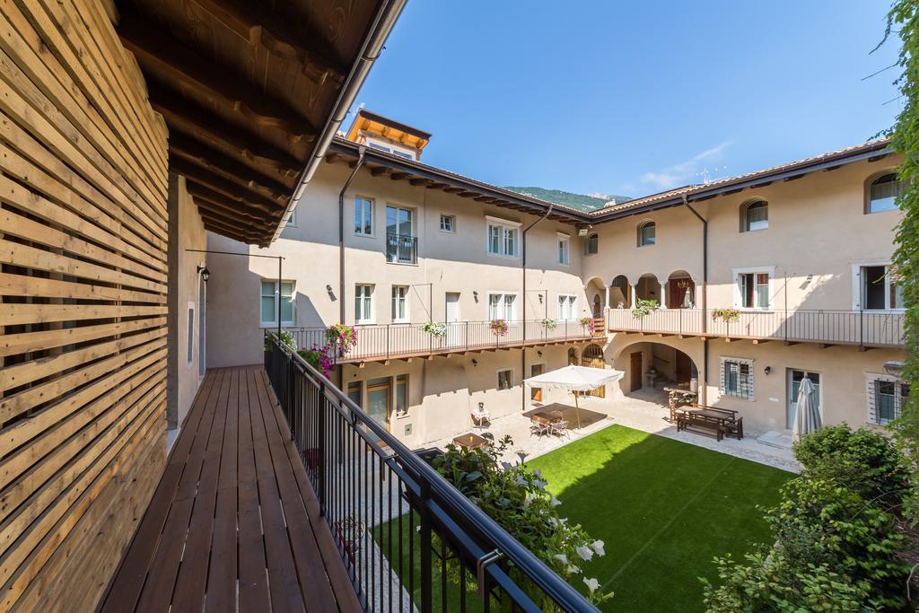 Colle Ameno Room And Breakfast Rovereto  Exteriör bild