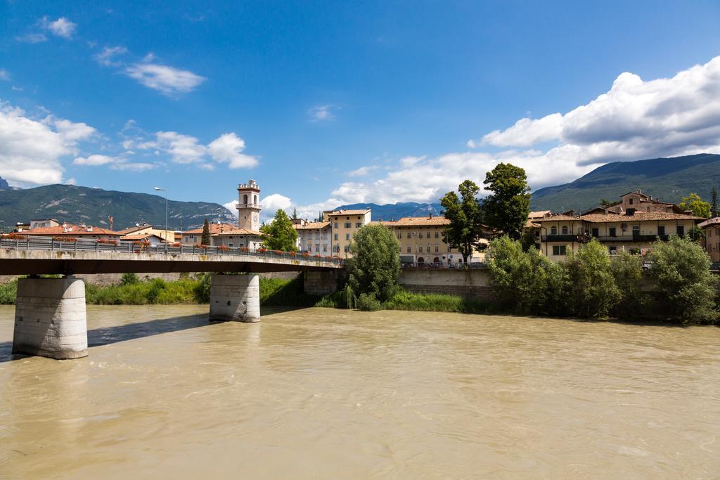 Colle Ameno Room And Breakfast Rovereto  Exteriör bild