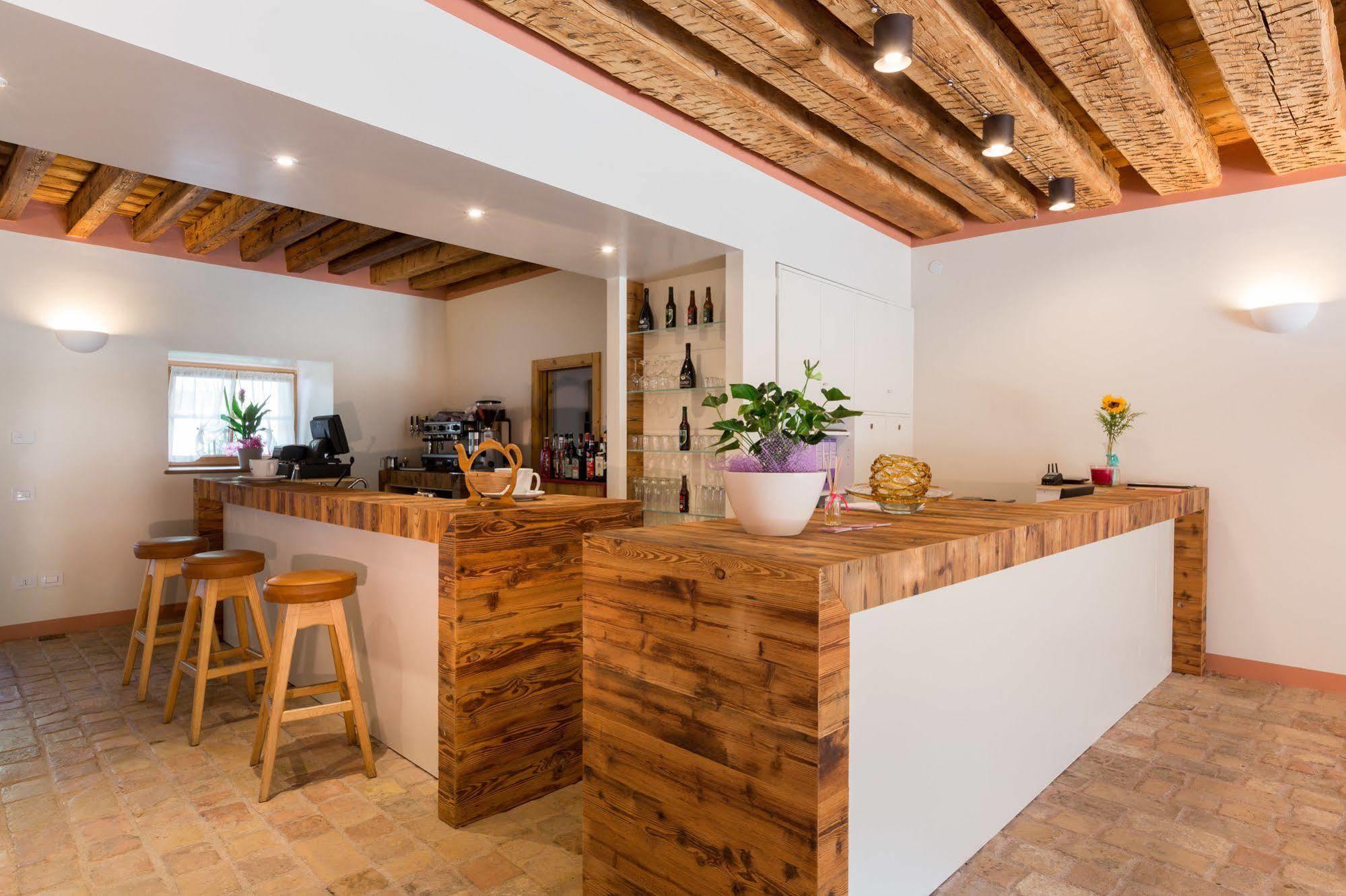 Colle Ameno Room And Breakfast Rovereto  Exteriör bild