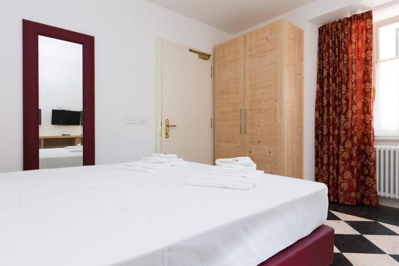 Colle Ameno Room And Breakfast Rovereto  Exteriör bild